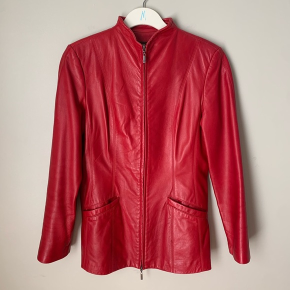 Danier deep red XS leather blazer - Picture 4 of 15